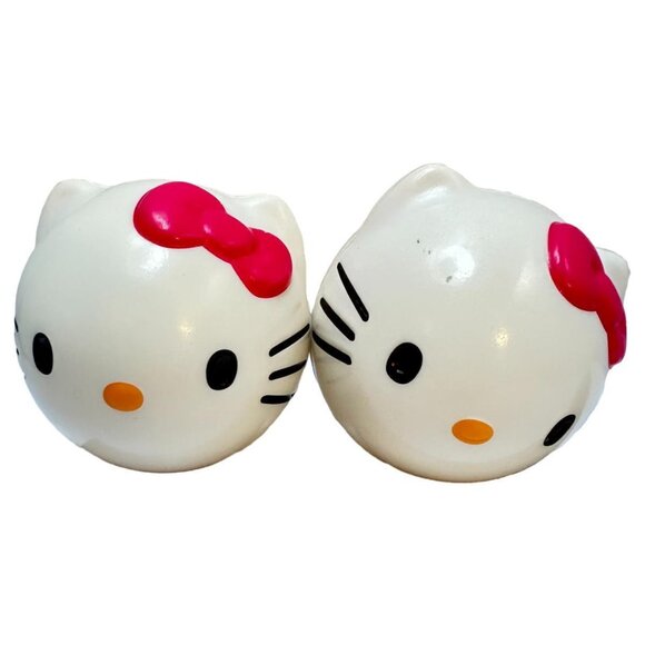 Hedstrom Hello Kitty Play Stress Ball Lot 2 White Pink Sanrio 2013 - Picture 1 of 8